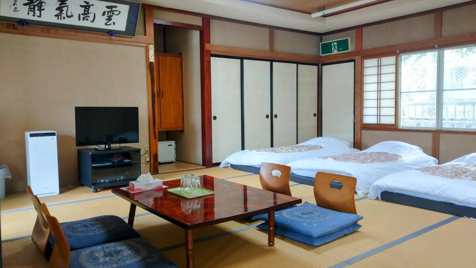 Nishimiyasou Hotell Fujikawaguchiko Exteriör bild